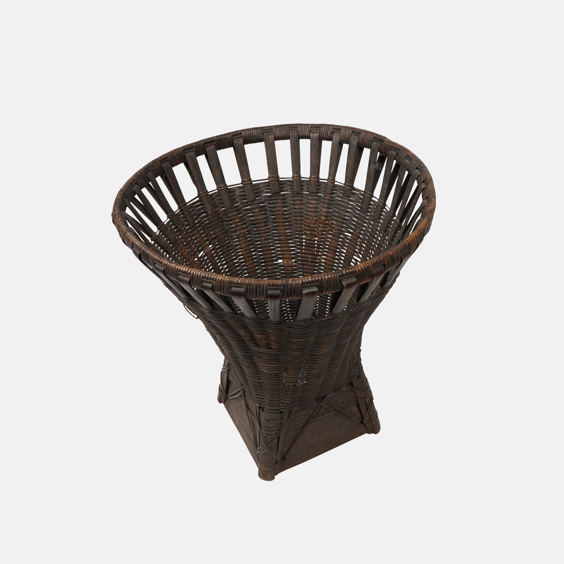 Kayabang Basket A – TESOROS